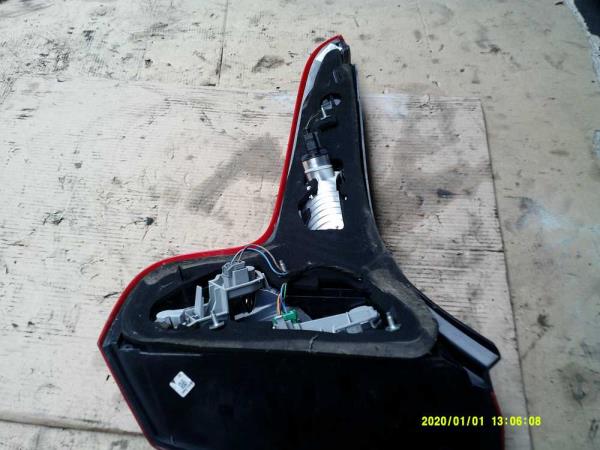 FEU ARRIERE DROIT VOLVO - Vue 2